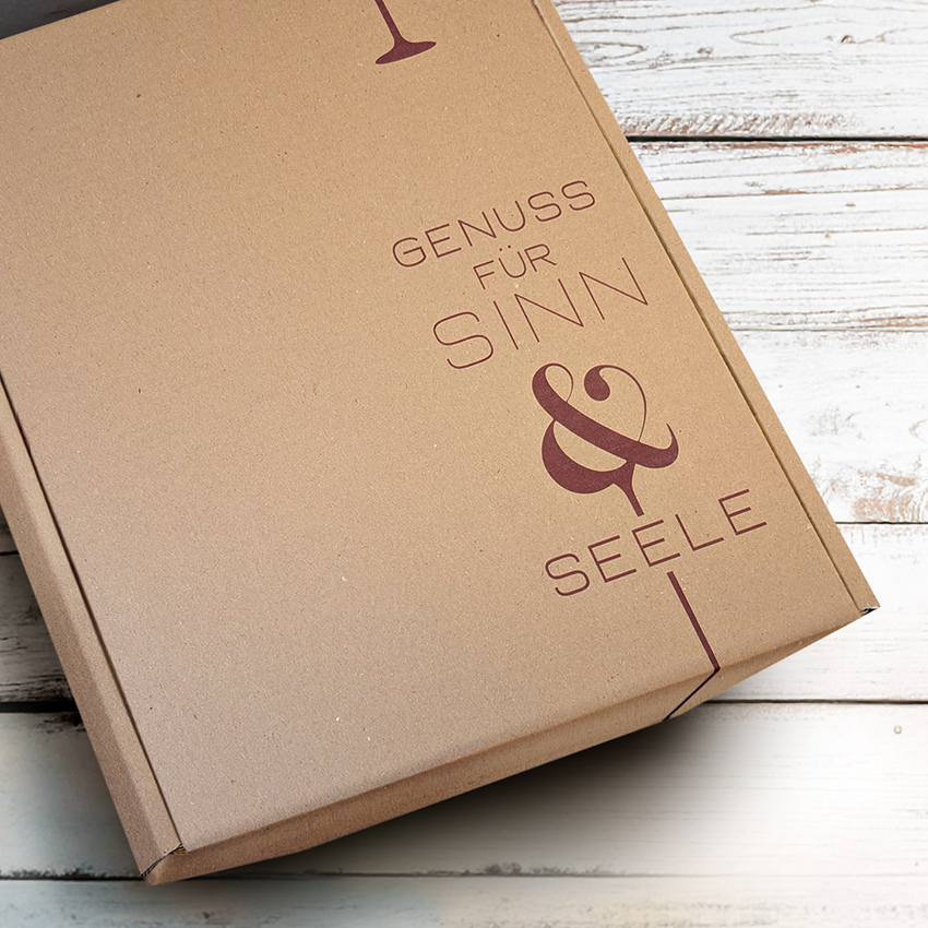 Geschenkset Verpackung von Wein und Lese